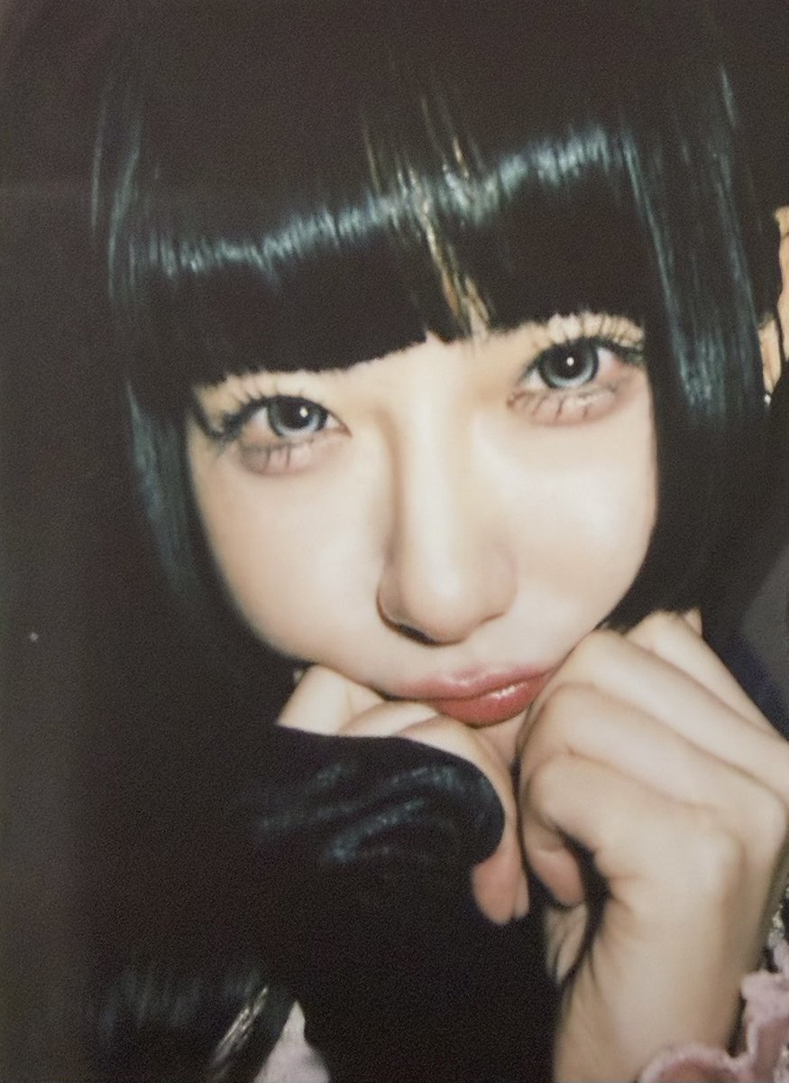 mt1212sn's tweet photo. anew 紬祇りこ生誕祭

推しのスーパー可愛いチェキ撮れた💘

カラコンがいつもと違うらしいけど、
俺は違いのわからない男なんです

かわいすぎて直視出来ない🫣から気づけないんだよ？←言い訳

#THEPINKMINDS 
#おみたまらん https://t.co/p4g9TgGcy2