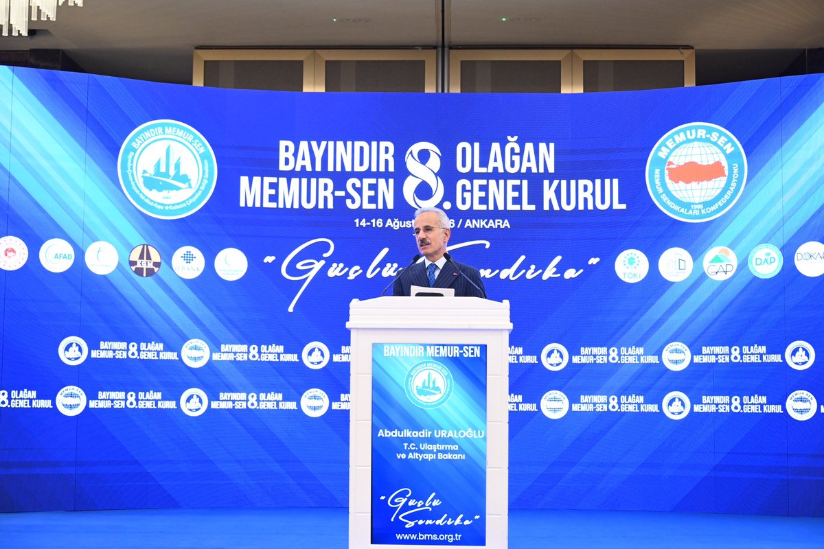 SSMahmutFaruk's tweet photo. T.C. Ulaştırma ve Altyapı Bakanımız Sayın Abdulkadir Uraloğlu’nun teşrifleriyle gerçekleştirilen Bayındır Memur-Sen 8. Olağan Genel Kurulu’na katıldık.

Genel Kurul’da delegelerin teveccühüyle yeniden güven tazeleyen Bayındır Memur-Sen Genel Başkanımız Soner Can Tufanoğlu’nu ve Yönetim Kurulu üyelerini tebrik ediyor; yeni dönemin Bayındır Memur-Sen camiamız ve çalışma hayatımız için hayırlara vesile olmasını diliyorum.

Başkanımıza ve Yönetim Kuruluna yeni dönemde üstün başarılar diliyorum.
