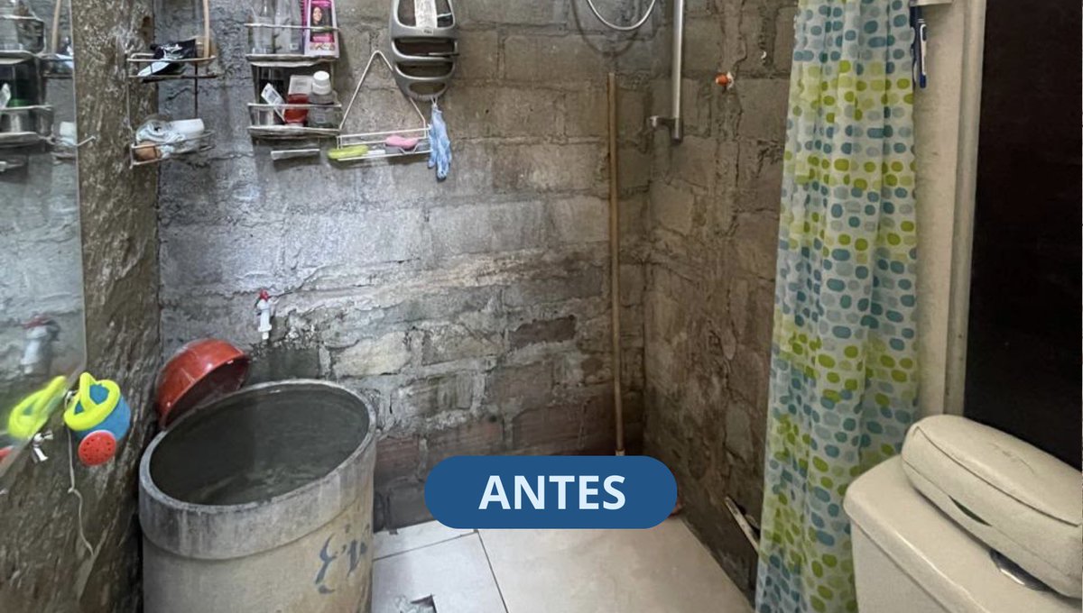 CarlosPinedoC's tweet photo. Mi gente, avanzamos con 800 mejoramientos de vivienda en diferentes barrios de Santa Marta, porque transformar una casa también es transformar la vida de quienes la habitan. https://t.co/YTkWota6Jn