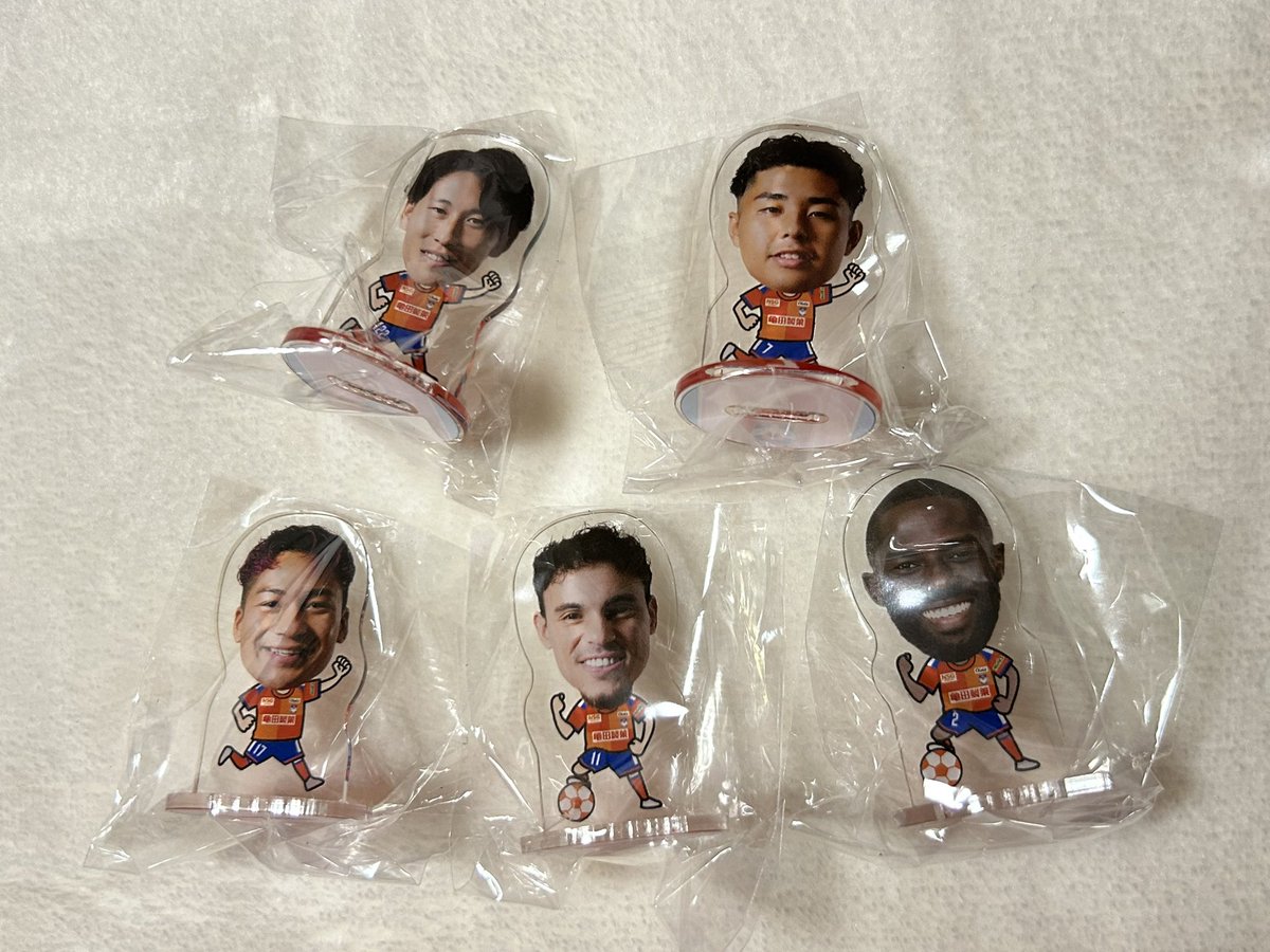 h18989668's tweet photo. 99と交換または定価でお願いします🙇🏻‍♀️
#albirex https://t.co/U7FIZf5aHQ