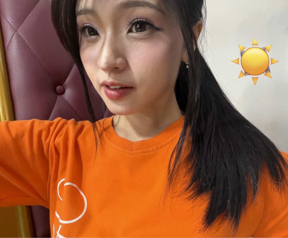 Y_CynthiaJKT48's tweet photo. Iya Aku izinkan kakak-kakak mengikuti keseharianku :) https://t.co/ZsF4Sjm11V
