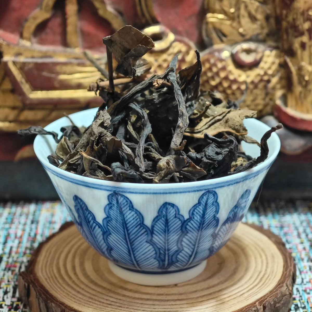 gentlycomfortea's tweet photo. [ lazy days ]: processed, uncompressed dark tea leaves.

#darktea #gentlycomfortingtea https://t.co/CPhhjfqswx