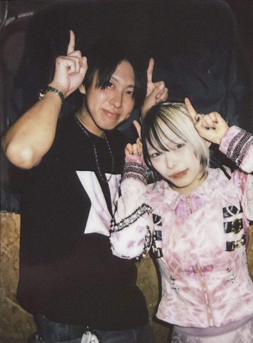 mt1212sn's tweet photo. anew 紬祇りこ生誕祭

今日ステージから観てたけど
すごい良い顔してたよって

まいんずのライブに惚気てる恥ずかしいお顔を晒してしまったみたい🫣

それにし���もステージから
オタクの事一人一人をちゃんと観ててくれるな

#THEPINKMINDS
#すず奈すずなり https://t.co/XKW5mxTaVS