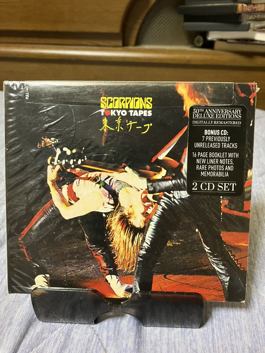 catch1212the's tweet photo. SCORPIONS
1978年
TOKYO TAPES
邦題:蠍団爆発!!～スコーピオンズライヴ 
1978年4月24、27日の中野サンプラザ公演
「CATCH YOUR TRAIN」

https://t.co/FNZxXoSgOo https://t.co/LUnTz994kc