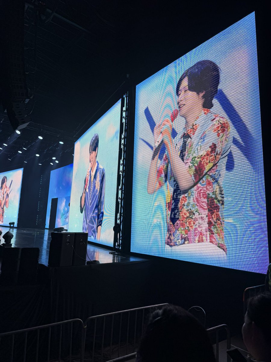 tkarnkyuu's tweet photo. สนุก ครบรสสุดๆ ทำดีมากกกก เริ่ดมากแงงง รักน้าา🫶🏻💙#SUPERJUNIOR_83z_1983_BKK https://t.co/6NPdT6JObt