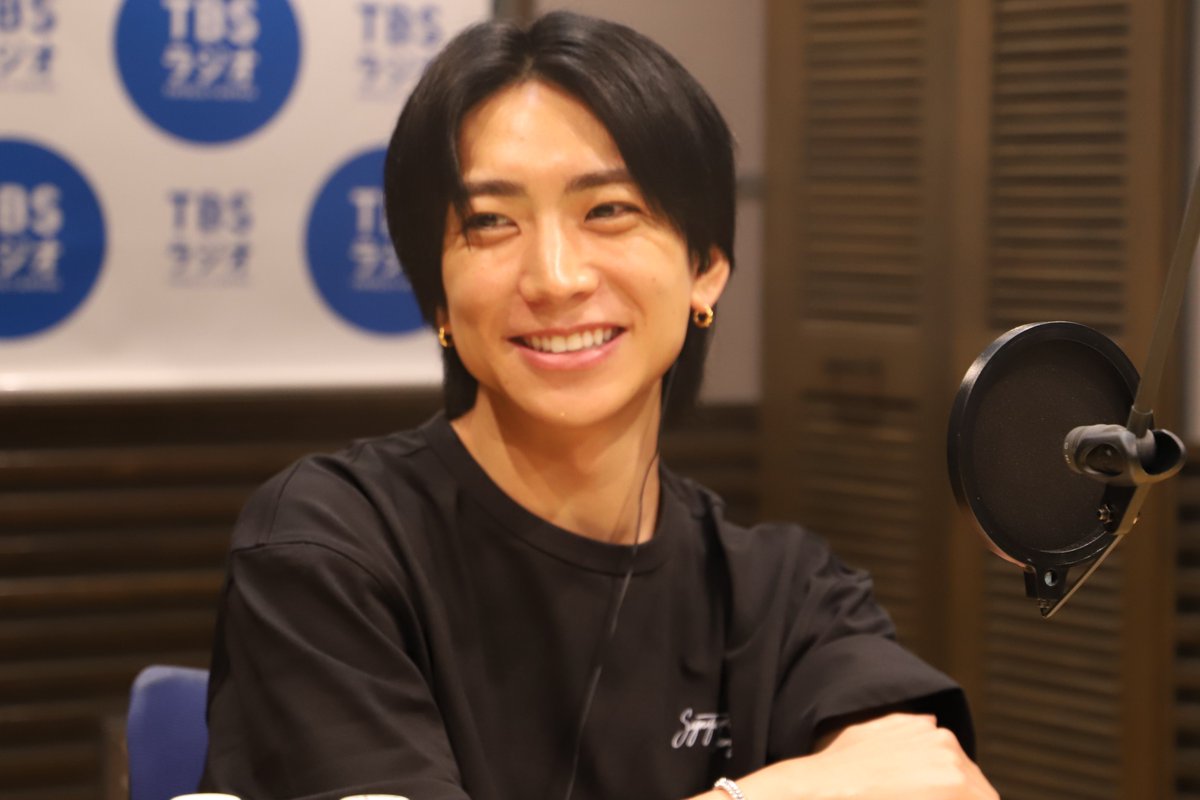 radio_talkabout tweet picture