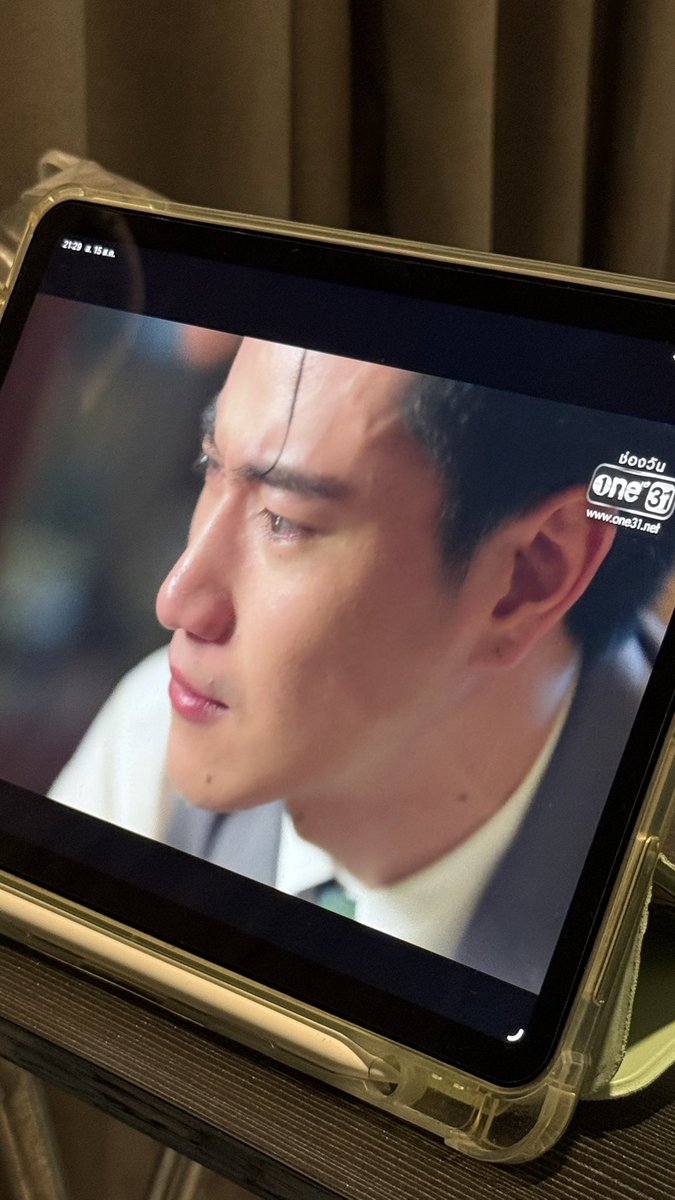 thewarofown's tweet photo. ร้องอยู่อย่างนั้น เมะขนตาไม่เคยแห้ง

THE EDGE OF HORIZON EP9

#อรุณรุ่งEP9 https://t.co/S2NbIeMGAq