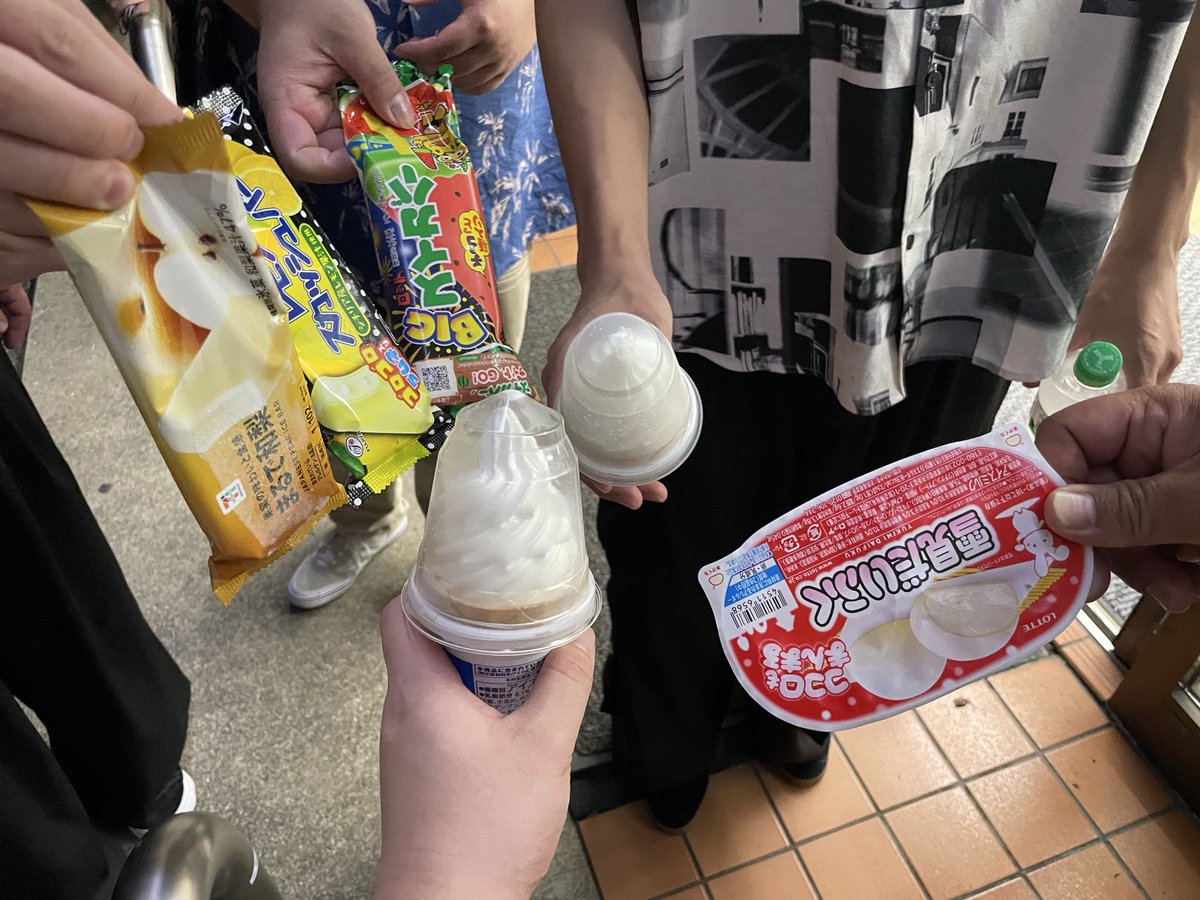 rinri25's tweet photo. しょんさんゾス！ https://t.co/4ntVUKCNrr
