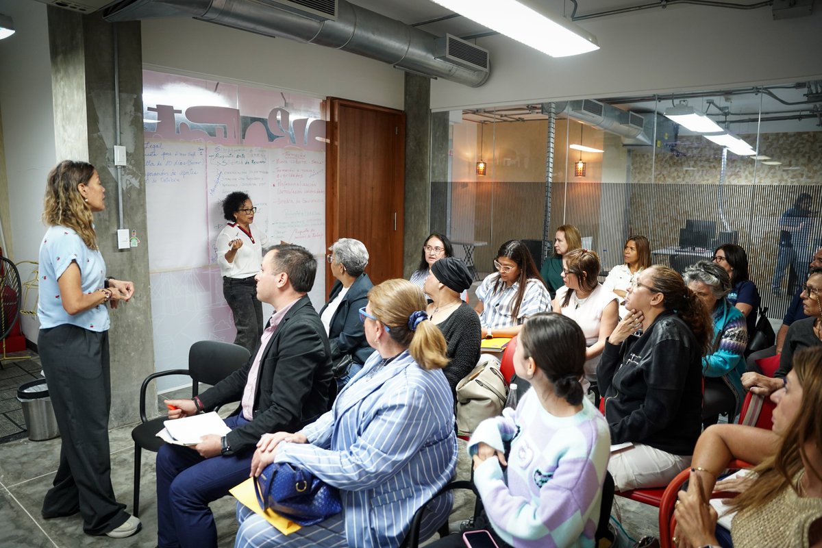 ProgramaPazVEN's tweet photo. La Mesa Técnica de Condominios avanzó en el análisis de logros y propuestas junto a expertos y administradores de 6 estados, impactando a más de 400 comunidades. 

 #PazYConvivencia #Condominios https://t.co/wiHDVMg86P