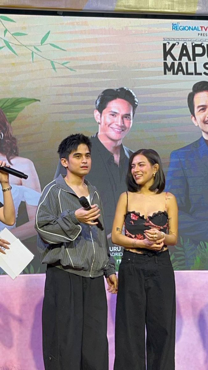 MikWillOFC's tweet photo. More of our #MikWill in their first mallshow.

Huge thank you to everyone who made today's event a success, especially to our MikWill Davao peeps who showed up and showed so much love. 🧡

Here's to the first of many, MikWill! 🧡 https://t.co/sd6chypNpM