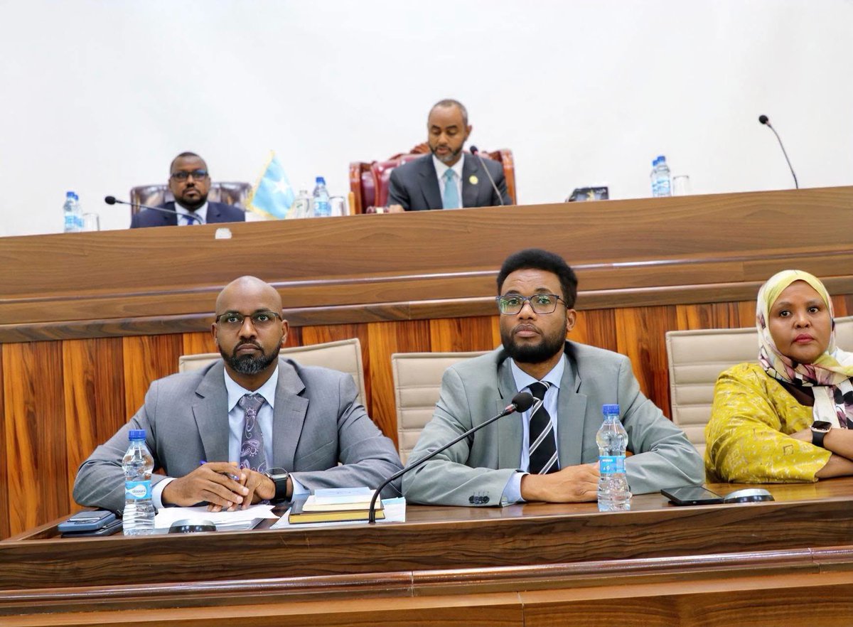 IbrahimGudle's tweet photo. Today, the House of the People of the Federal Parliament of Somalia approved the appointment of a new member to fill the vacant seat on the National Independent Human Rights Commission to promote, protect, and monitor human rights in Somalia. @Somalia_NIHRC. https://t.co/gtxnpStObo