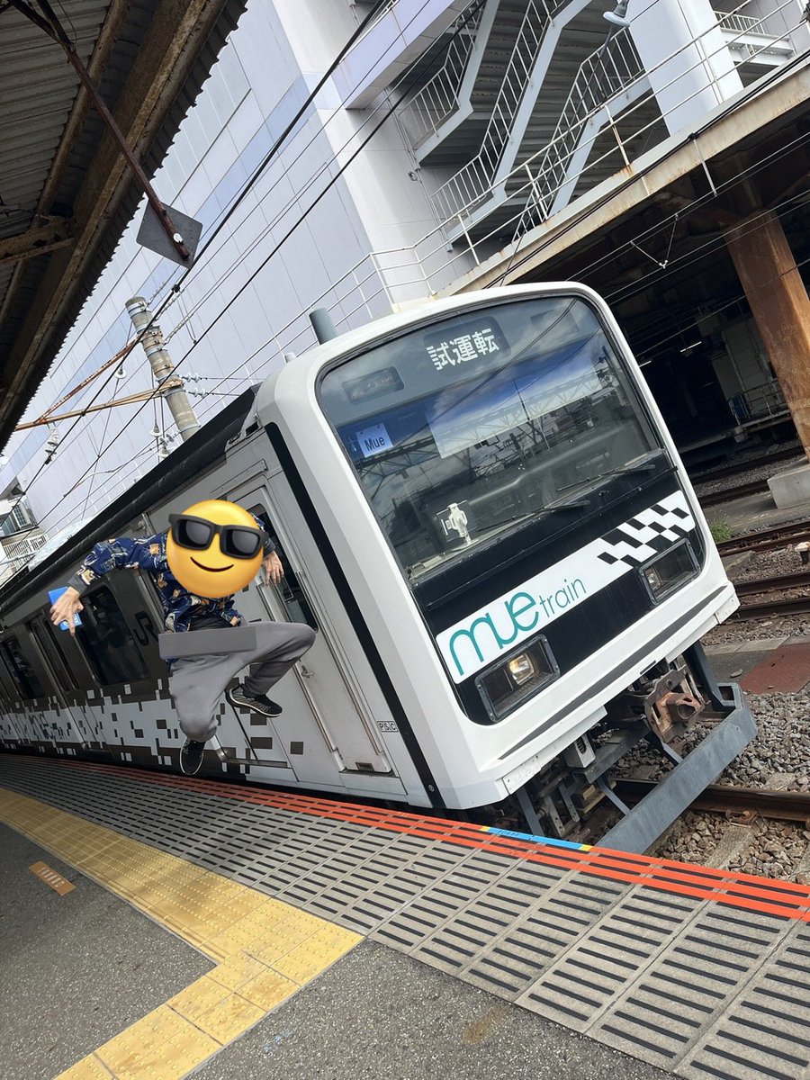 JKsorairo_photo's tweet photo. 10年間同じ形式に狂ってる異常キッズ〜学生〜成人男性でした、さようなら10代。 https://t.co/vR0RTuJ051