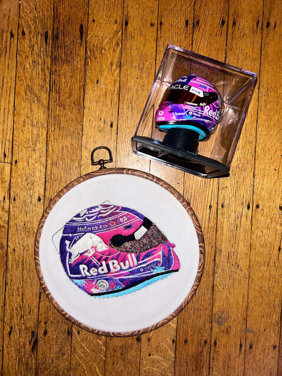 evilstappen's tweet photo. my finished embroidery of max’s miami 2026 helmet <3 https://t.co/YEHrAuikZO