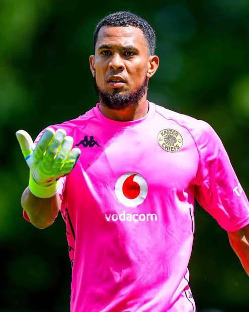 Flo_Taolo's tweet photo. We need to be honest about him, too much comfortable #Amakhosi #BetwayPrem https://t.co/EPDxOE1ki6