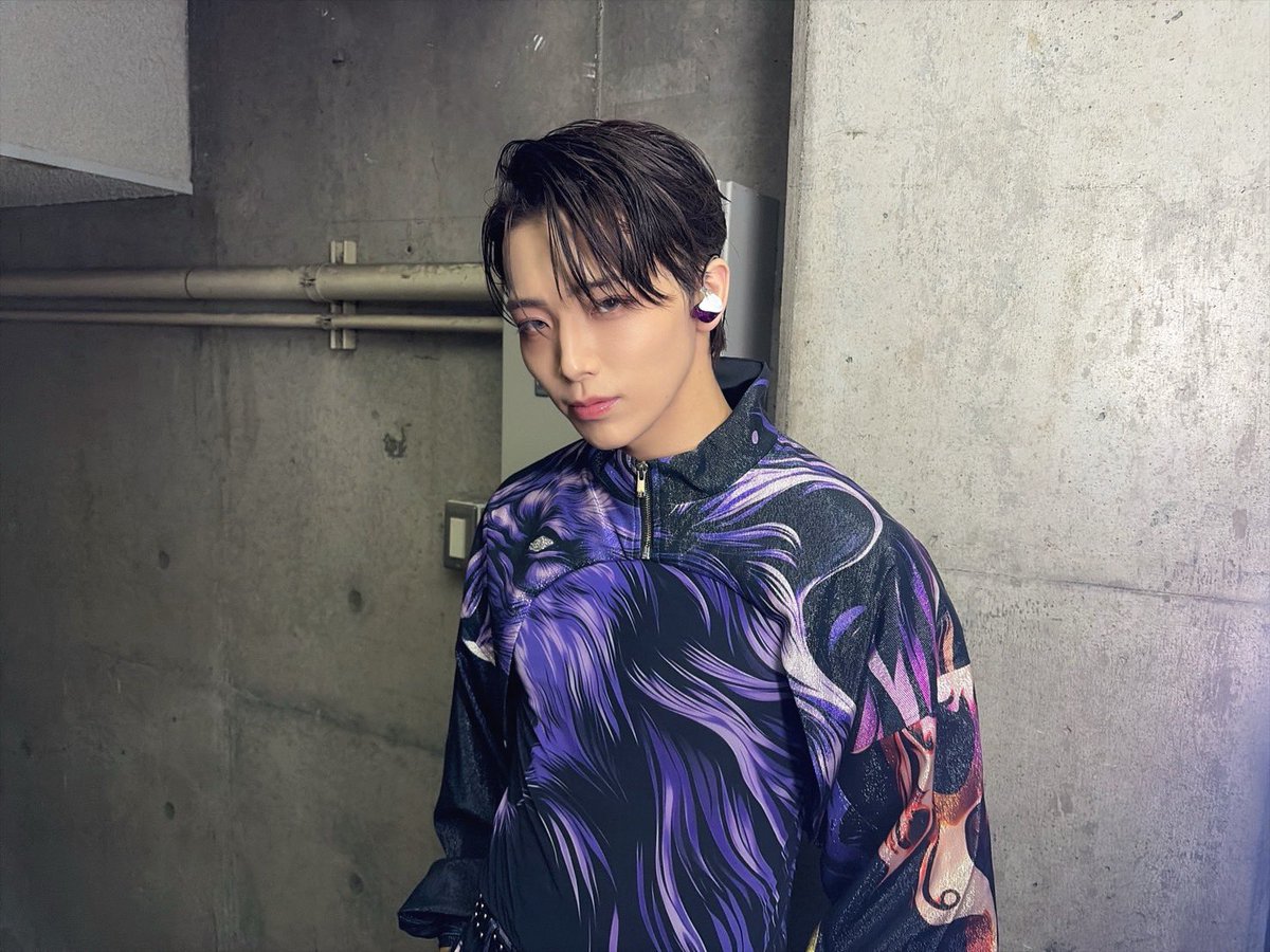 HAYATOtoTAKAGE's tweet photo. 『EBiDAN THE LIVE 2026 15th Anniversary』3学期、ありがとうございましたっす！

爆イケHAYATOっす。
今日の記念にお納めください。

#エビライ
#明日も絶対爆イケ https://t.co/XvSoaIQllg