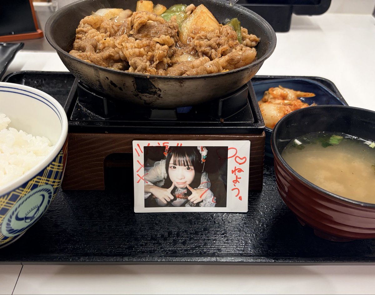 daisan2999's tweet photo. 帰米して夜ご飯😋 https://t.co/P2ymcnkALD