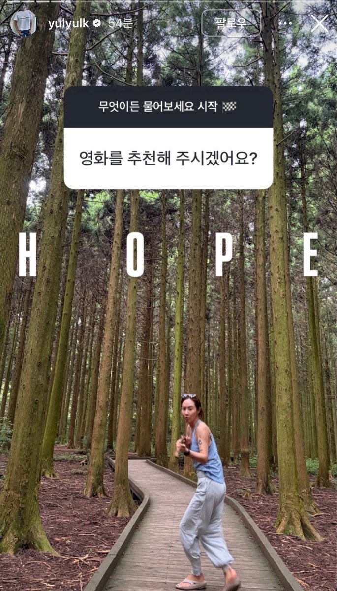 doozoneold's tweet photo. 소녀시대 유리만큼 
유쾌한 여성으로 살고싶다
개욱김ㅋㅋ https://t.co/EhK29Kv6aX
