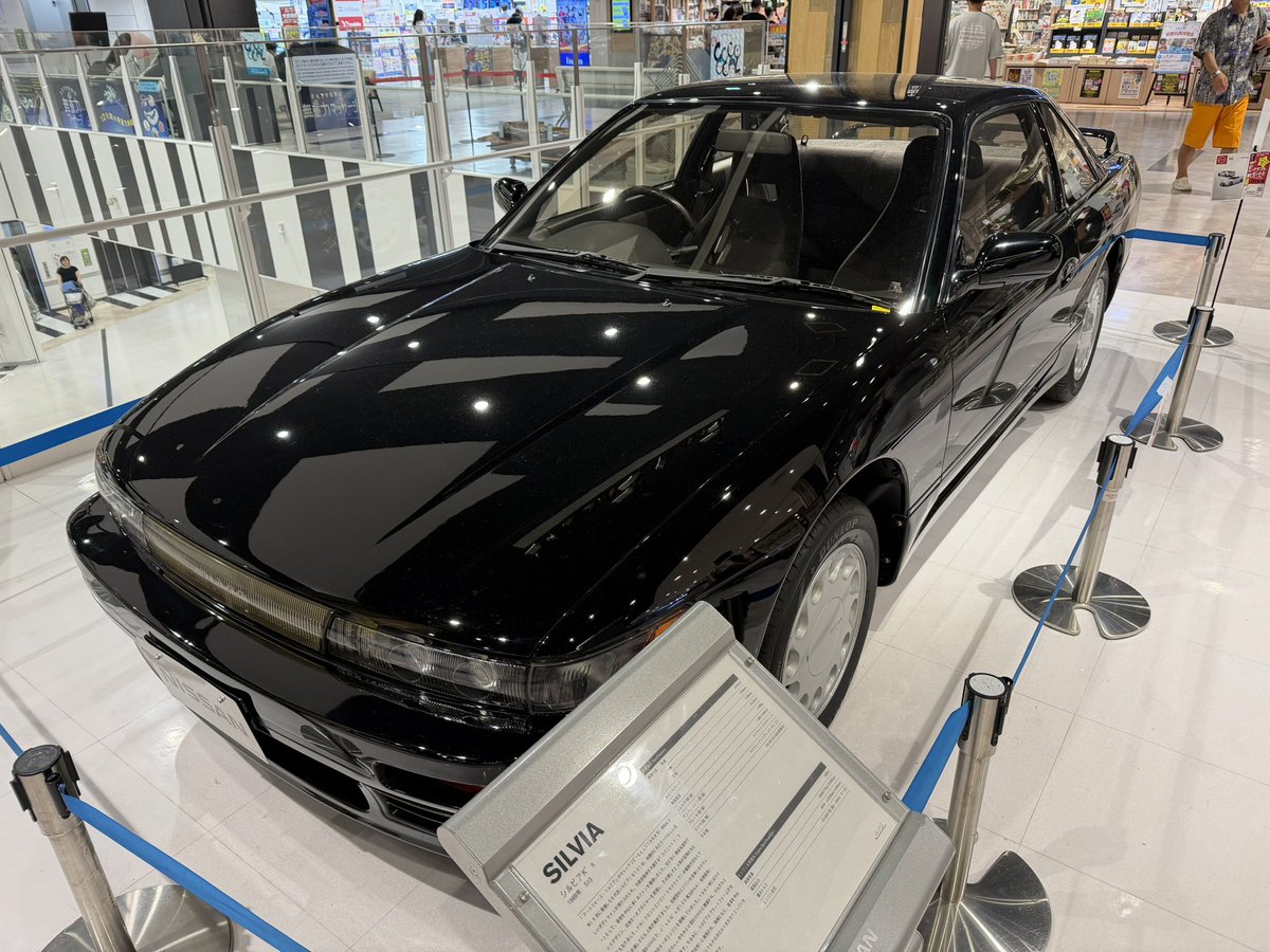 KAIXA_MASERATI's tweet photo. 昨日、また山中湖にソフト食べに行って来た🥰

山中湖からのイオン座間へ🎉

CAシルビアと34R、Vスペ2が展示してあった🥰 https://t.co/cTkeEmzWiO
