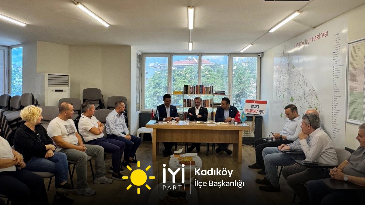 iyi_kadikoy's tweet photo. 🇹🇷 Mustafa Kemal’den aldığımız mücadele azmiyle, Kuvayı Milliye ruhunu Kadıköy sokaklarına taşıdık.

STK İlişkilerinden Sorumlu Genel Başkan Yardımcımız Sn. Alper Akdoğan, İl Başkanımız Sn. Yücel Coşkun, STK İlişkileri Başkan Yardımcımız Sn. Murat Noyan ve İlçe Başkanımız Sn. Emrah Yetik’in katılımlarıyla; il ve ilçe yöneticilerimiz ve kıymetli teşkilatımızla bir araya geldik.

Ardından esnafımızı ve hemşehrilerimizi ziyaret ederek, teröristlere çıkarılan affa karşı milletimizin sesini yükseltmek üzere vatandaşlarımızı 16 Ağustos’ta Balıkesir’de gerçekleştireceğimiz Kuvayı Milliye Mitingi’ne davet ettik.

Teröre af yok, ihanete geçit yok! 🇹🇷