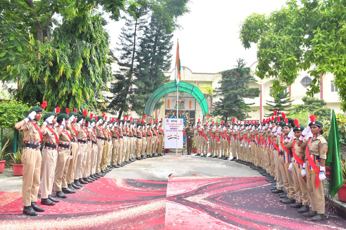 LtShilki's tweet photo. Unit - 4 UP GIRLS BN NCC  FATEHGARH. 
Sub Unit - S.D.G.I.C. KAIMGANJ.
🇮🇳 गणतंत्र दिवस 🇮🇳
" आज का दिन सिर्फ एक उत्सव नहीं, बल्कि हमारे देश के गौरव, त्याग और बलिदान को याद करने का दिन है"
#AligarhGp
#UPDTENCC 
 #HQ_DG_NCC
 #80thIndependenceDay #4UPGirlsBn #jaiHind https://t.co/1btWKpwKGI