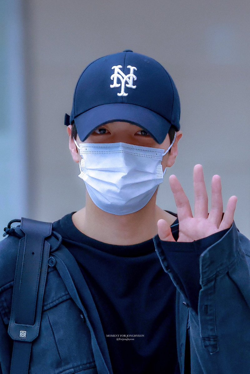 to__jonghyeon's tweet photo. 🧢 https://t.co/GB6ngnC58d