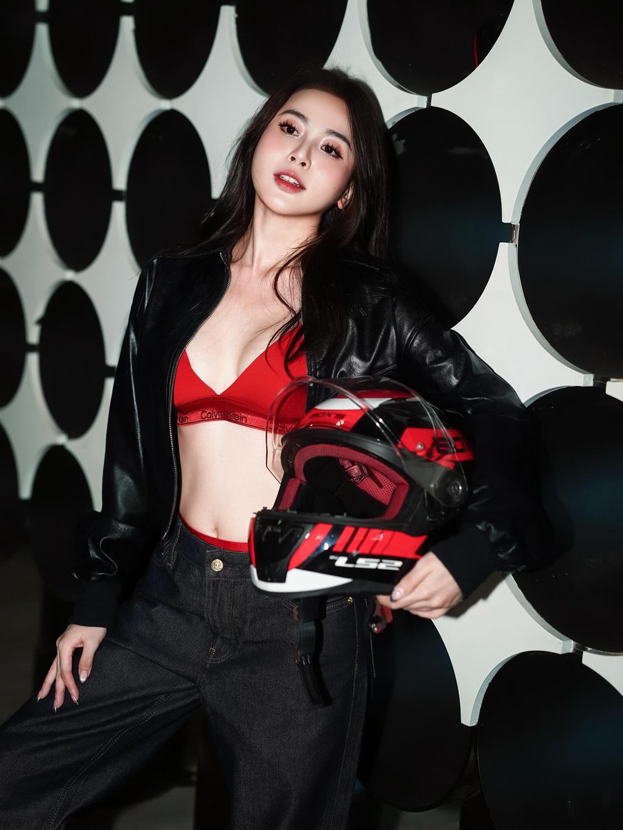 LawandaCelyn's tweet photo. Mùa xuân đẹp nhất hoa mai. Tết nay em muốn có ... với chàng.
uuFBWW https://t.co/KgOgU71zHT
