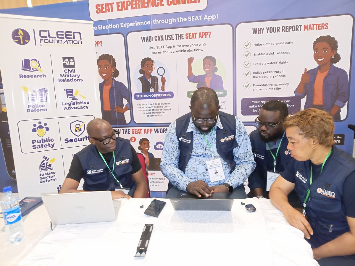 ChigozirimOdink's tweet photo. CLEEN Foundation Election Secturity Support Centre Data Anaysts at work, receiving, analysing, interpreting and documenting field reports!
#OsunDecides2026
#ElectionSecurity
#CLEENESSC
@cleenfoundation
@SituationRoomNg https://t.co/ptgskYQiAp