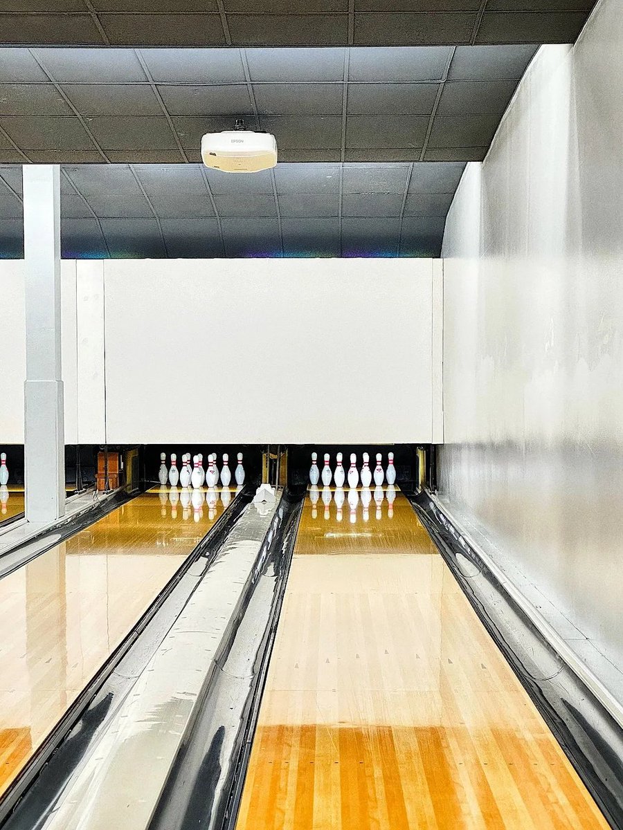 dlnyl46lin's tweet photo. No staying home this weekend  it’s time for a bowling battle! 🎳
Knock down the pins, knock out the stress, and keep all the happiness! 😆 https://t.co/qSwIZnvv4M