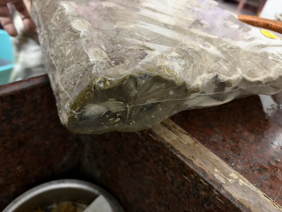 nmdasif98's tweet photo. Hi @Amazon India I recently received a order for eggs and this is what I received. @amazonIN @JeffBezos @fssaiindia https://t.co/Fi4F7ueN7z