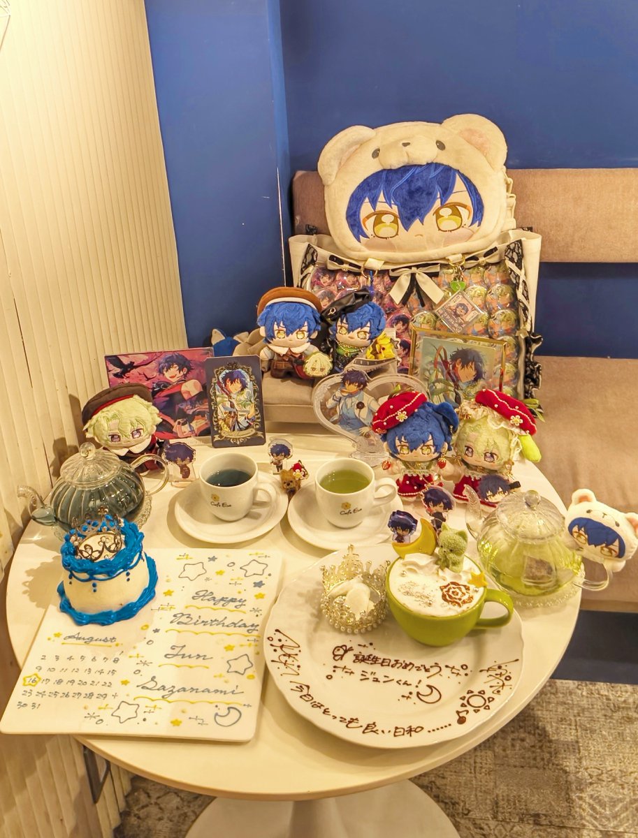 himari_enst14's tweet photo. 今年のお祝いはcafe Eveで🫶
お誕生日おめでとうジュンくん🌼*･ https://t.co/8zJIszcjF7