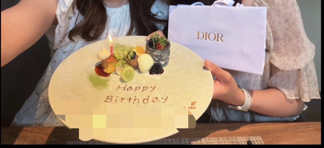 GeorgeAFowler1's tweet photo. 友達に誕生日��祝いしてもらった🥰
ありがとう！ https://t.co/Y6u9Sw2PCp
