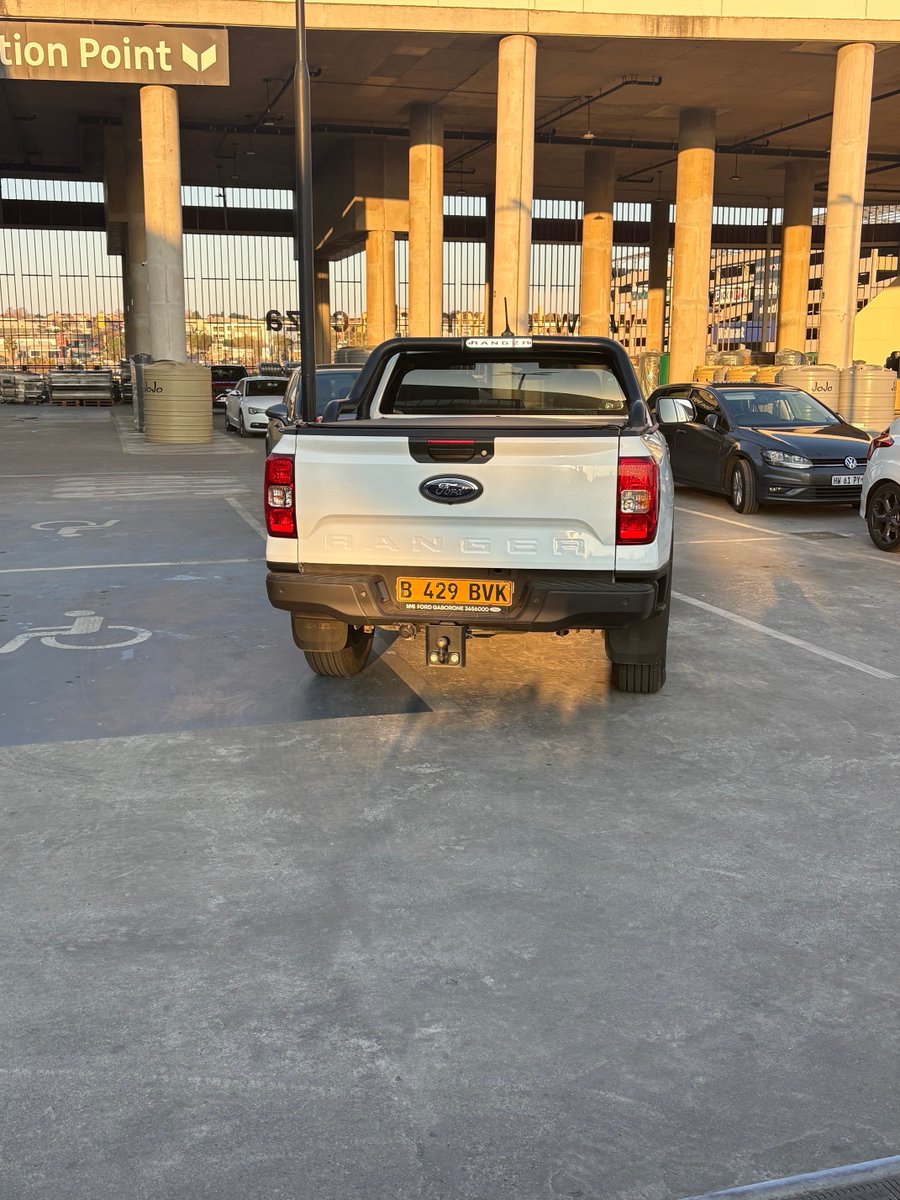 patrickooro's tweet photo. You travel all the way from Botswana to park like this at a Builder’s Warehouse? Is this reasonable? Yes I have posted with the licence plate number! https://t.co/eqmMmxs1U5