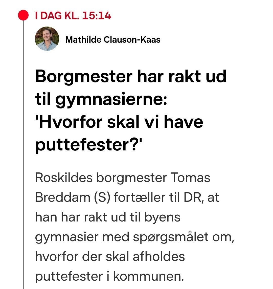 dcorell's tweet photo. Endnu en socialdemokrat, der går islamisternes ærinde og ønsker at nedlægge en dansk tradition.

Det kan godt være, der er nogle ledende socialdemokrater, der har fattet alvoren. 

Men træder man blot et skridt eller to ned ad rangstigen, så er partiet fyldt med mennesker, der ønsker at ødelægge det danskerne har kært på grund af fremmede, der ikke kan opføre sig ordentligt.

Så de kan opretholde en ferniss af, at der ikke er problemer i samfundet.