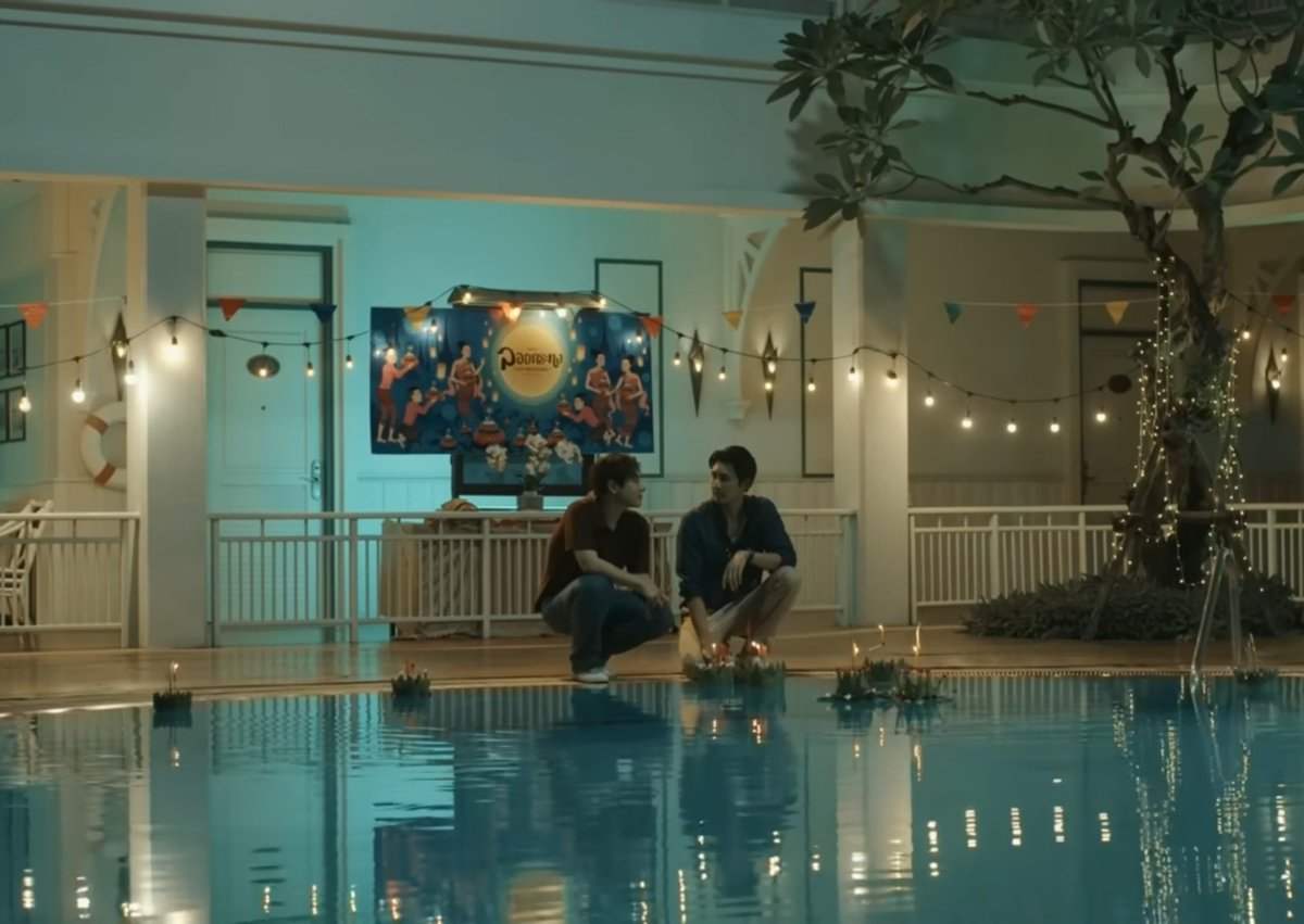 SmootherBreath's tweet photo. There's so much that I like. But what I like most are the quiet contemplative moments between Jim and Wen, they feel like the moments Ive had with partners as an adult. It's honestly so stunning, I love the cinematographer.
#MoonlightChicken
#เอิร์ทมิกซ์ | #EarthMix https://t.co/KZdo8d2zS5