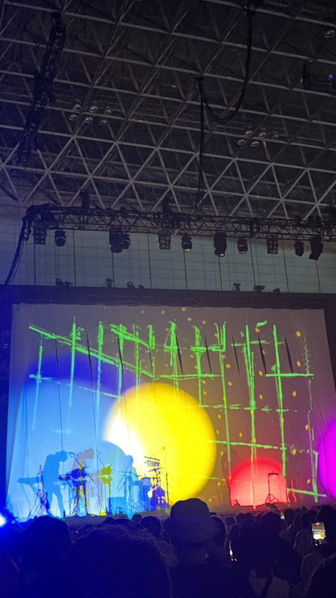 cani_tsuyo's tweet photo. 久しぶりに観たCornelius。
サマソニ登場がかっこいい選手権一位。 https://t.co/QDUfmhSgT2