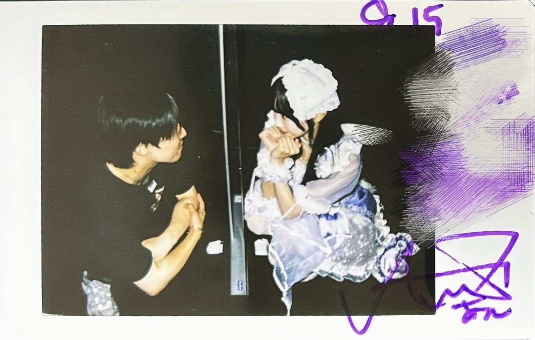 kz_____pp's tweet photo. 花火の音が消えてく思い出して
キミの手を引いて星屑に願いを

#あむあむチェキ https://t.co/WoXwUsmnwd