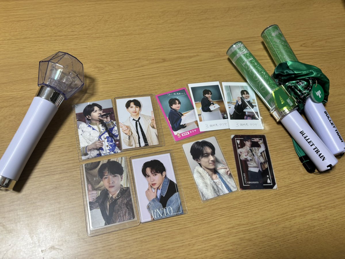 riysd51's tweet photo. 仲良くしていただいてる先輩と一緒にエビライ３学期観させて貰いました🥰🫶
今日も楽しかった〜〜〜💛🤍💚
ありがとうございました🙇‍♂️✨️
明日はリアタイ出来ないので見逃しで😌 https://t.co/DFrliHXrGO