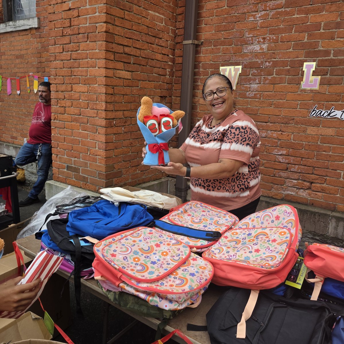 Marcus4Roc's tweet photo. Back to school Festival Exodus 3:14 Church 
425 Ames Street Rochester New York
Come out today until about 2:00 p.m.

Rochester City Republican Committee  
@RocCityReps

We outside. 
#TeamMarcus
#CommunityFirst
#RochesterNY 
#RCRC
#WeRise https://t.co/2FgyzUEIE1