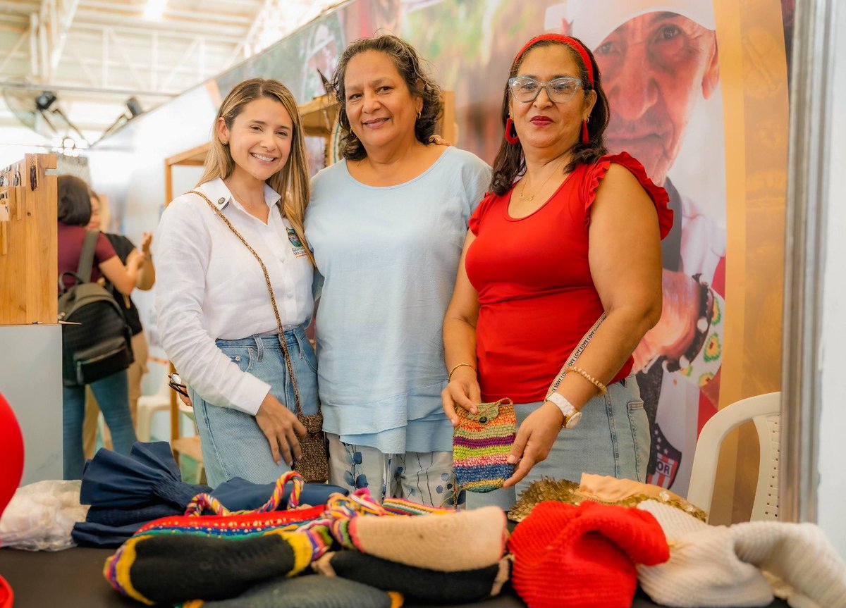 MagdalenaGober's tweet photo. Gobernación del Magdalena respalda ExpoComercia Caribe 2026 para fortalecer a pequeños comerciantes y emprendedores.

La Gobernación del Magdalena, liderada por la gobernadora @mmarguiguerra, respalda ExpoComercia Caribe 2026, una feria comercial y financiera que reúne a… https://t.co/hbboHRSevE