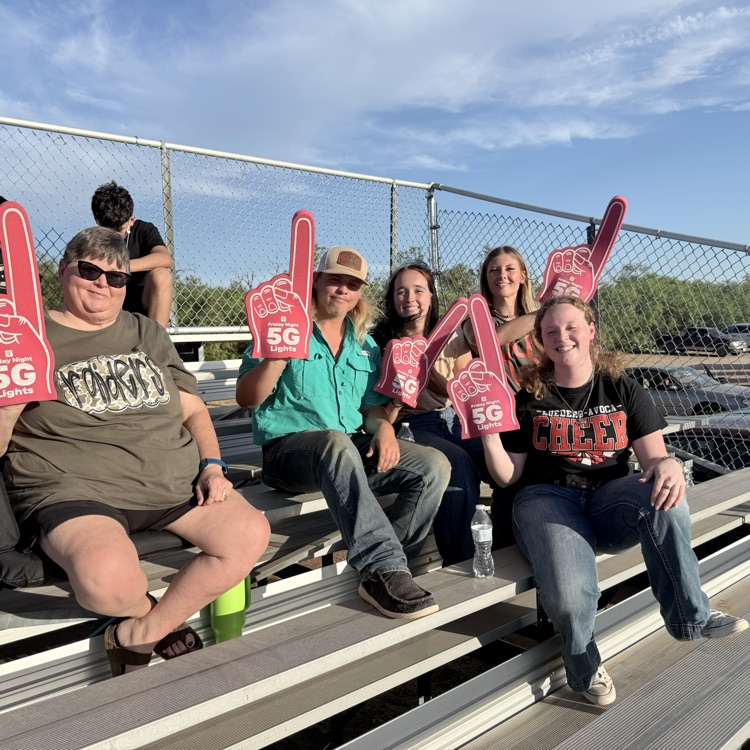 Lueders_Avoca's tweet photo. Thank you Raider Fans for coming out and supporting our amazing students! Raiders are one team one dream! Believe Achieve Succeed!! Please share and Tag!! 
@T-Mobile#FN5GL https://t.co/SMvS2mGipz