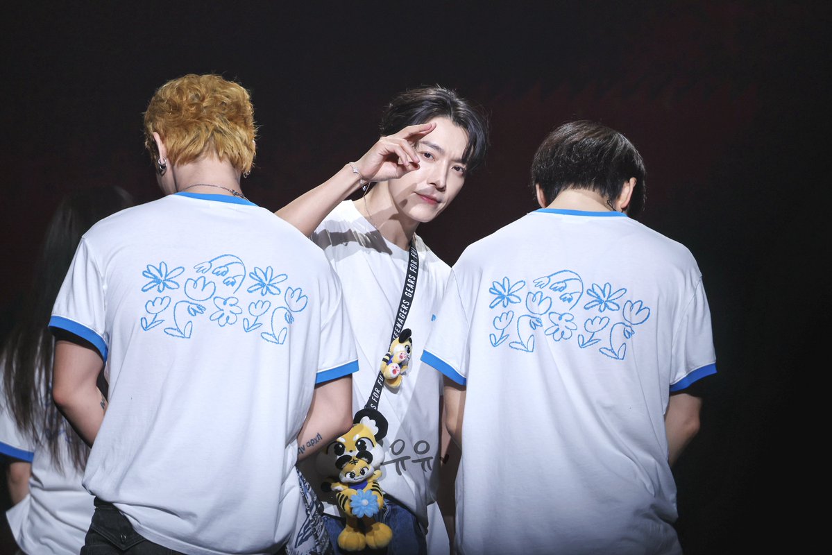 yooyoo_ws's tweet photo. 260815 [ALIVE] IN MACAU DAY 1

내 아기야~ ⌯•͈ᴗ•͈⌯ಣ 
@donghae861015

#슈퍼주니어 #슈주 #SUJU
#SUPERJUNIOR #SuperJuniorDnE 
#DONGHAE #이동해 #동해 
#ドンヘ #LEEDONGHAE https://t.co/vtSKxMNR4W