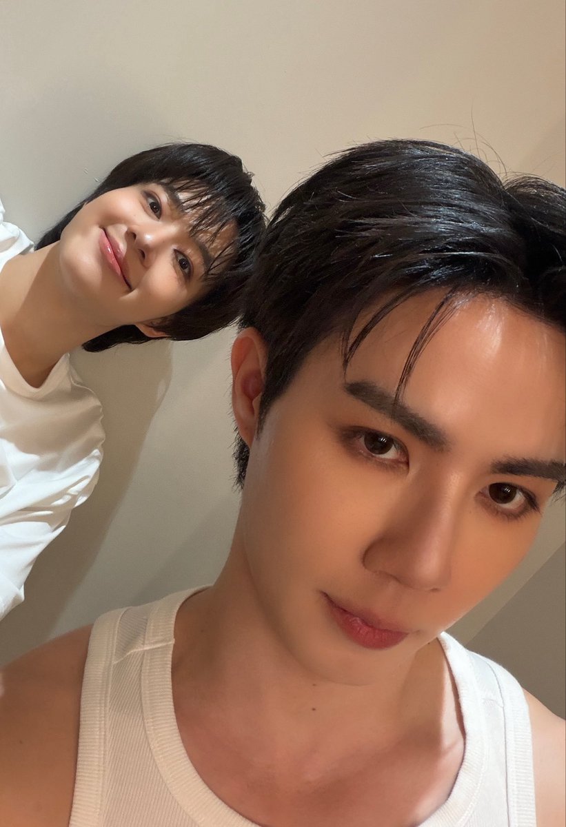 zee_pruk's tweet photo. วันนี้ขอบคุณทุกคนนะจ้ะ หวังว่าจะสนุก เดินทางกลับบ้านดี ๆ คับ กู๊ดไนท์ 😇🙏🏻🤍

ZONZON DOM ZEENUNEW
#FandomFest2026xZeeNuNew https://t.co/Z4EHQXXqkx