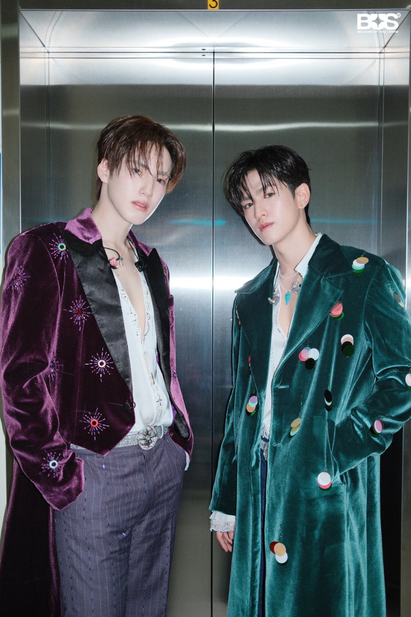 BUS_SONRAY's tweet photo. ขอบคุณที่ชวนพวกเรามาเป็นส่วนหนึ่งของ Duang Go Round Concert Day 1 นะครับ 🫶🏻✨

เป็นอีกหนึ่งคอนเสิร์ตที่สนุกมาก ๆ ดีใจที่ได้มาเจอทุกคน และได้ร่วมสร้างความทรงจำดี ๆ ไปด้วยกันครับ 〰️

#JINWOOKkim #PHUTATCHAI
#DuangConcertDay1 
#DuangGoRoundConcert
#BUSbecauseofyouishine https://t.co/U7x8LqmA9U