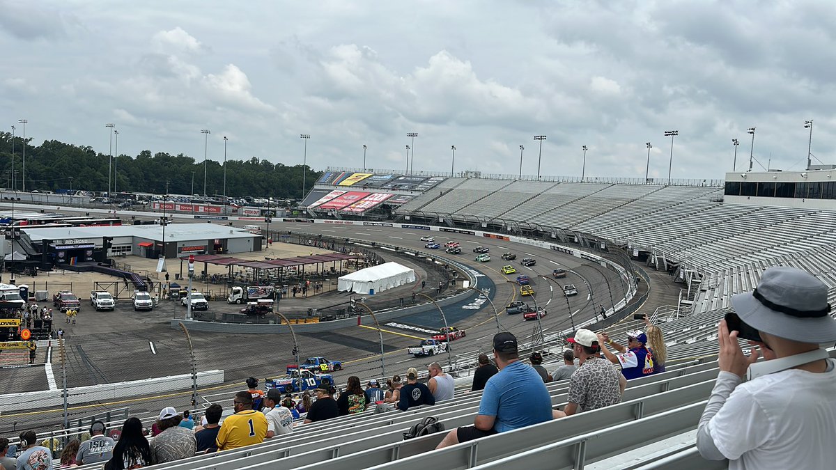 Flectric08's tweet photo. Taking all their NASCAR at @RichmondRaceway virginity today!! Year 12 for me! Lets gooooo 🏎️🛻🏁 https://t.co/Mcl6mOECE0