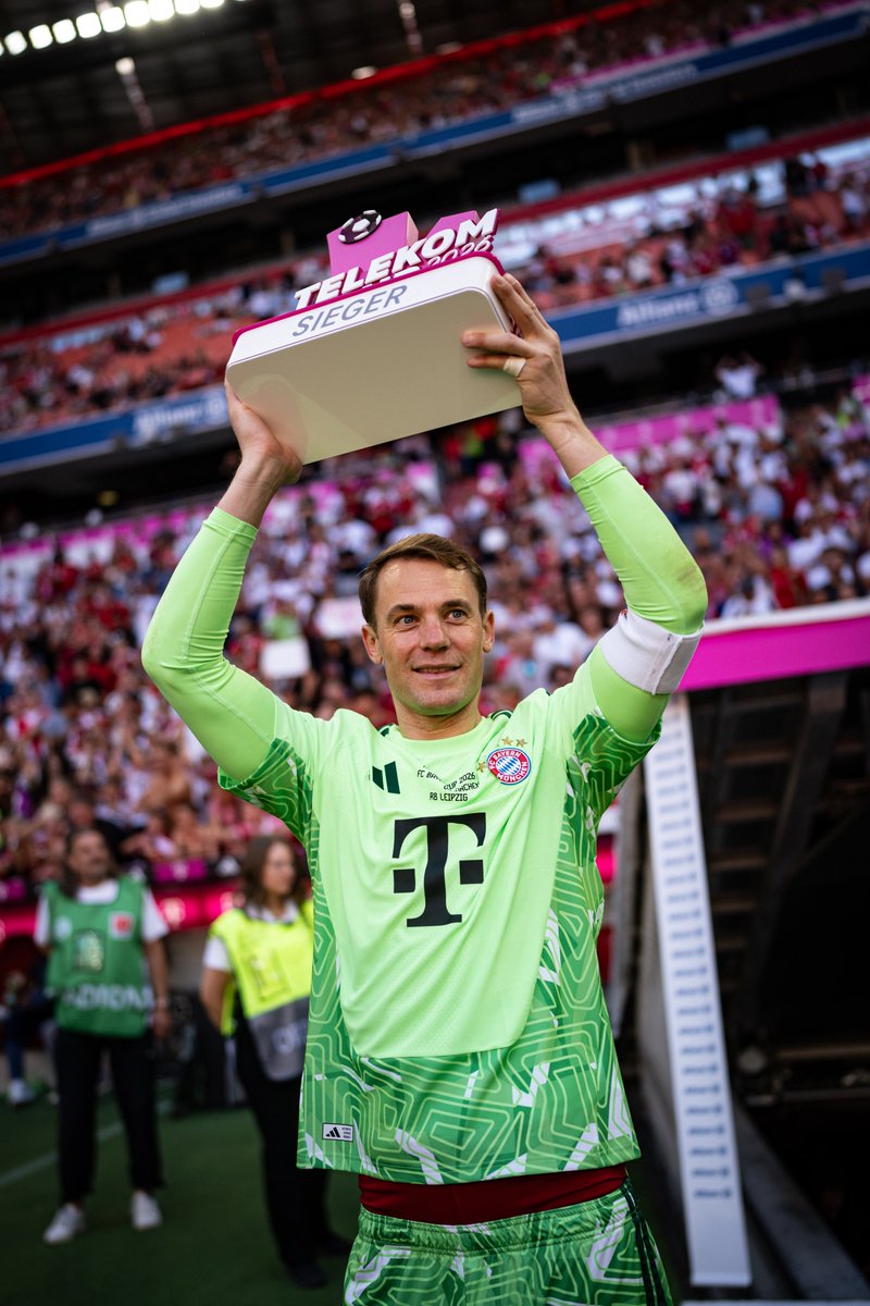 FCBayern tweet picture