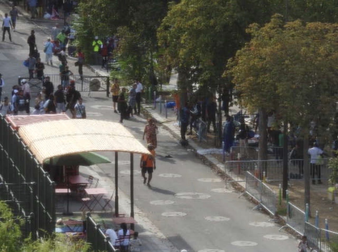 htm_b67515's tweet photo. En sachant que ya des activités avec 
Les animateur au premiers plan mais aucune sécurité pour nos enfents ça dure depuis longtemps 
Merci 🙏 M le maire on sait que vous etes toujours au service des habitants de 18eme https://t.co/LJfrHInRQ7