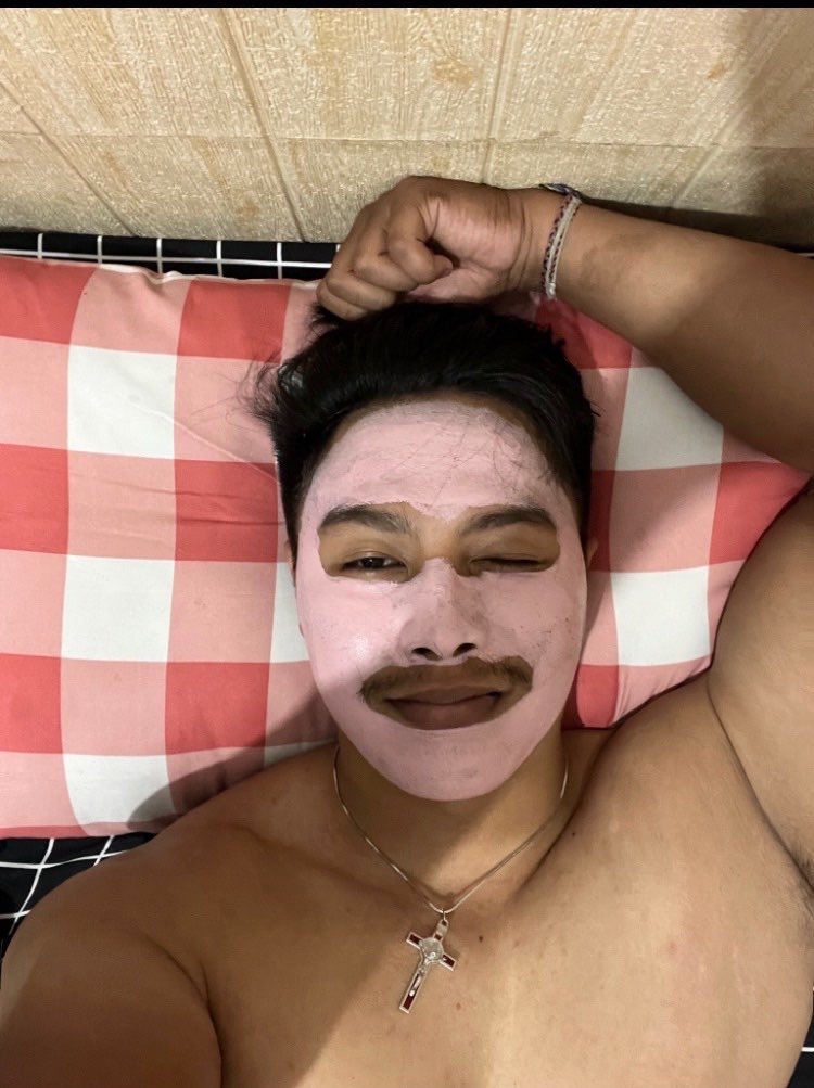 BabyLeo1032086's tweet photo. ♌️: Kadang Very Confident kadang Very Insecure https://t.co/lQ0amgjI7t