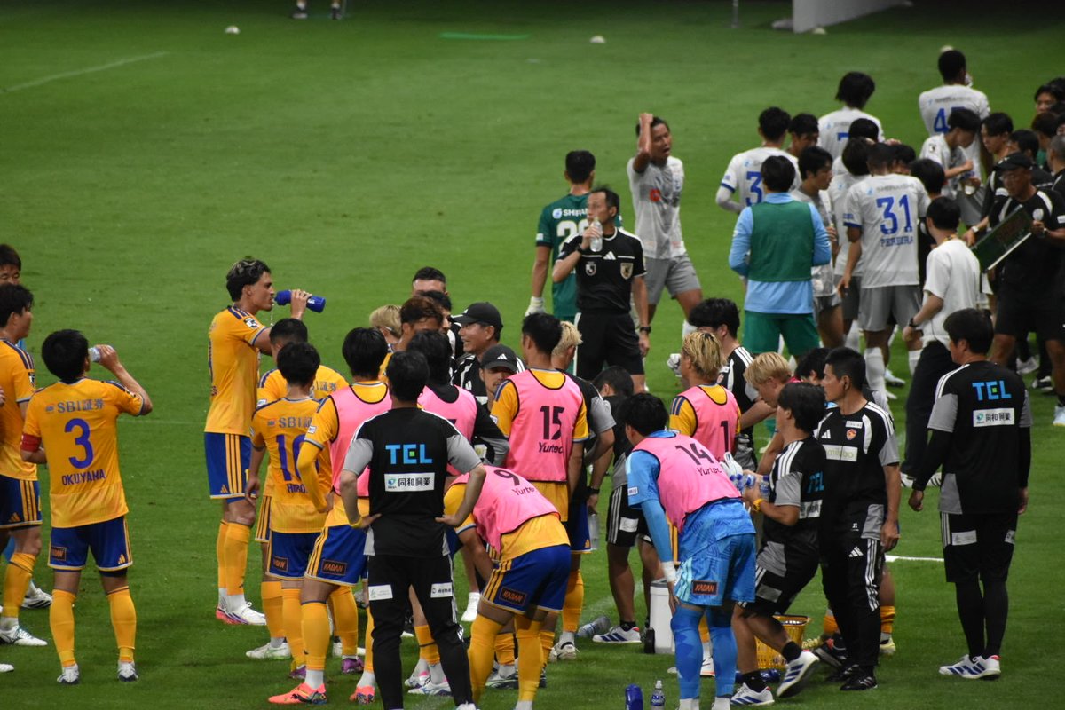 JV21041570's tweet photo. 前節よりは攻撃の形が見えてきたが、中々得点までは結びつかないもどかしさ
地道に積み上げてくしかない https://t.co/W0uN7l8YZi