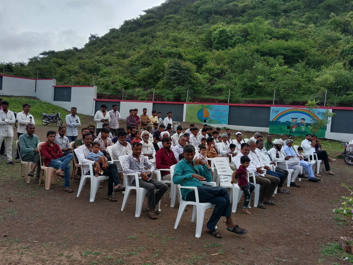 tejasmajithiya5's tweet photo. 🇮🇳 ૮૦મો સ્વાતંત્ર્ય પર્વની ગૌરવભેર ઉજવણી 🇮🇳

📍 શ્રી વાંગધ્રા પ્રાથમિક શાળા, ખાંભા, અમરેલી 🏫 
મારી શાળા મારો પરિવાર...🌈🥳💐
🇮🇳 જય હિંદ • જય ભારત 🇮🇳 https://t.co/yJwfuSDtT9