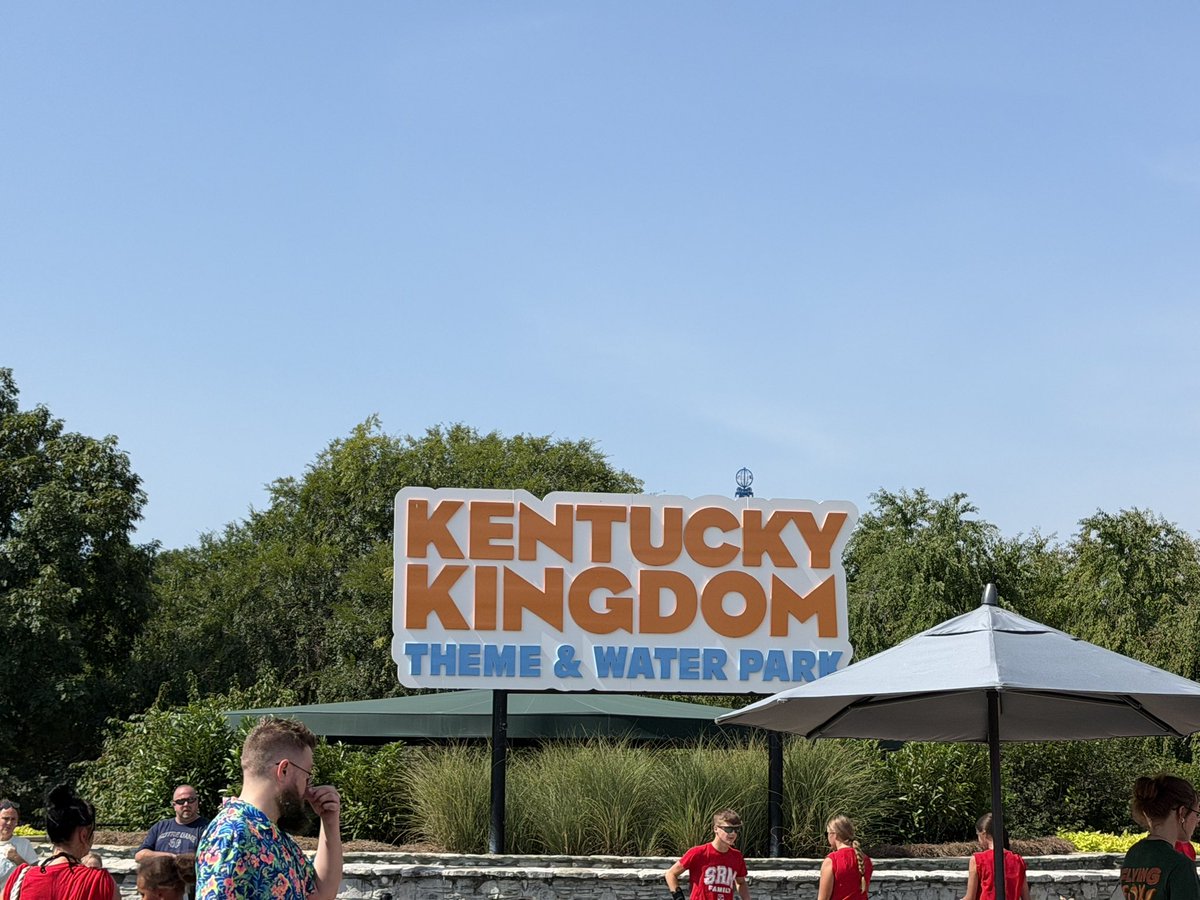 CoastinKyle's tweet photo. @KentuckyKingdom Day!

Finally getting out to Louisville and most excited to get on Wind Chaser and add another RMC to the list 🔥

Ride On!🎢

#KentuckyKingdom #StormChaser #LightningRun #RMC #RollerCoasters https://t.co/NeVOXWGoR4